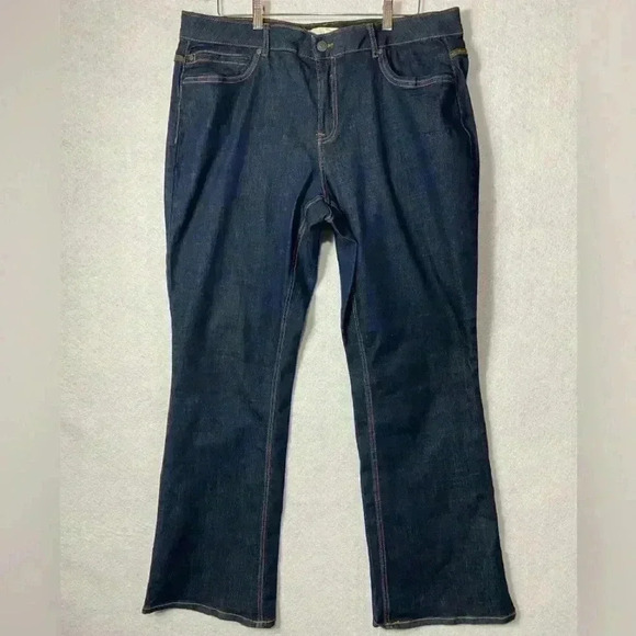 EST. 1948 Dark Blue Flared Jeans Size 18W - Picture 1 of 3